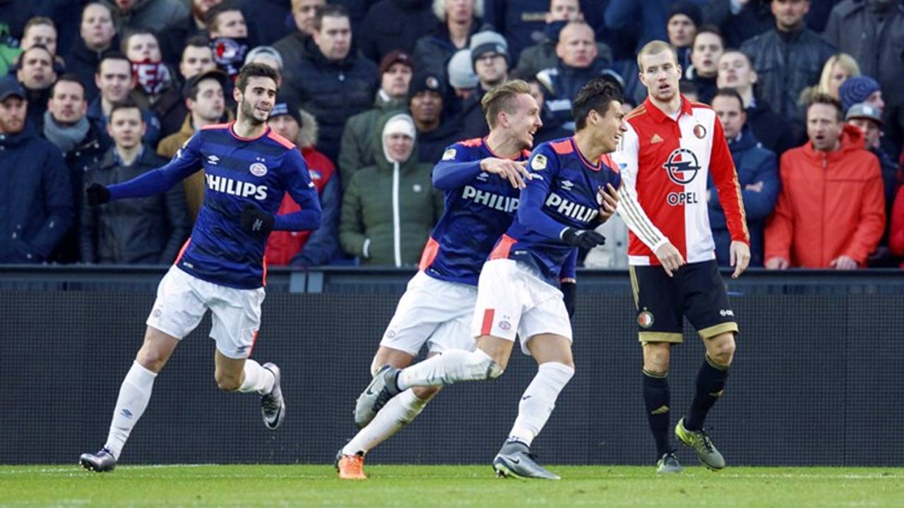 PSV won begin dit jaar in De Kuip van Feyenoord (Foto: VI Images)