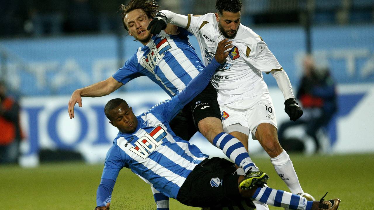 Alleen FC Eindhoven deed vrijdagavond goede zaken (foto: VI Images).
