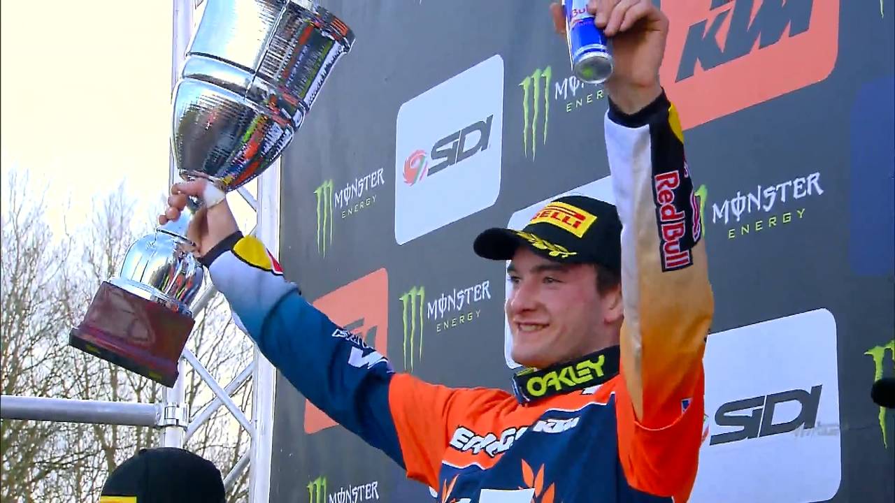 Jeffrey Herlings is onverslaanbaar in Valkenswaard.