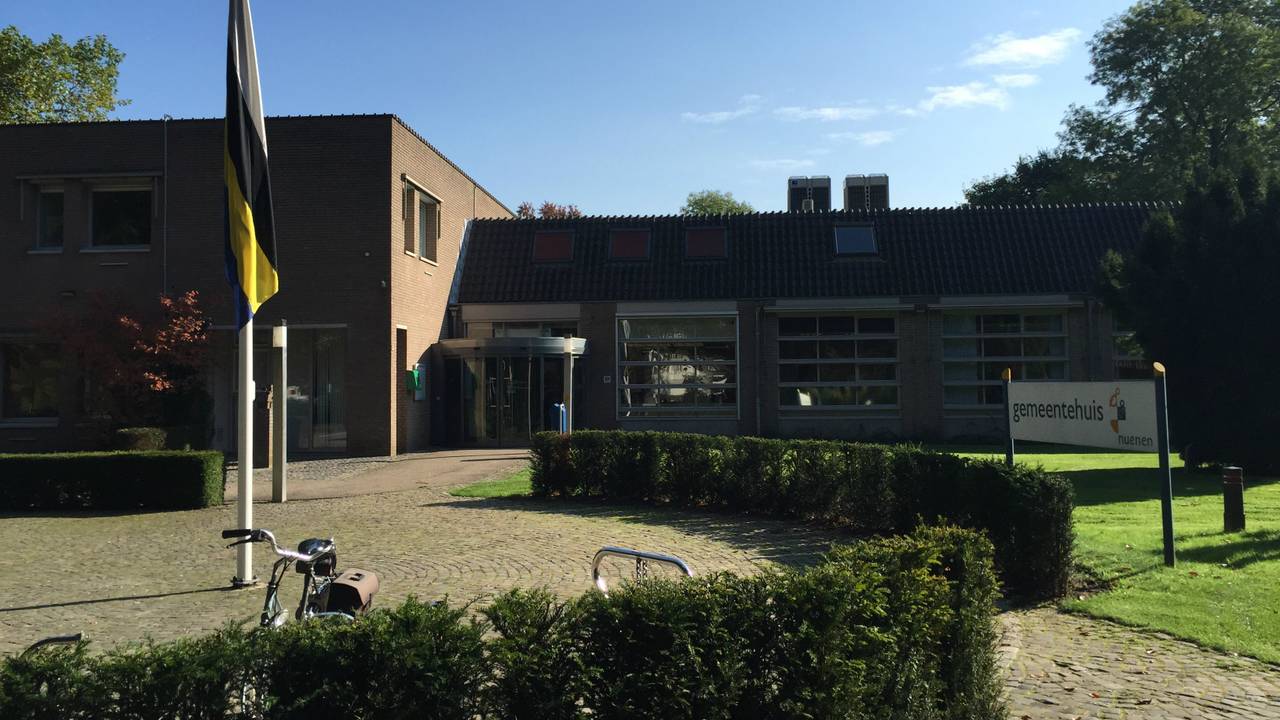 Het gemeentehuis van Nuenen (foto: Hans Janssen).