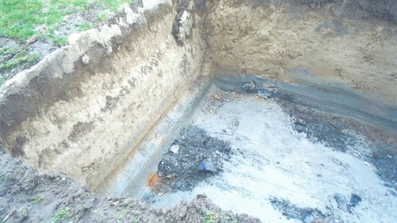 Sanering van voormalig voetbalterrein Achilles Veen stilgelegd, extra kosten 250.000 euro