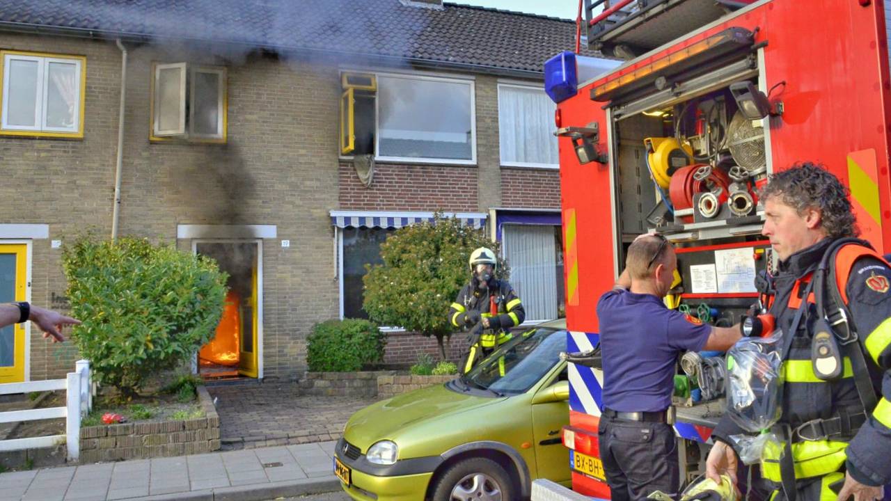 Het meisje sprong uit het raam (foto: Jeroen Stuve/Stuve Fotografie)
