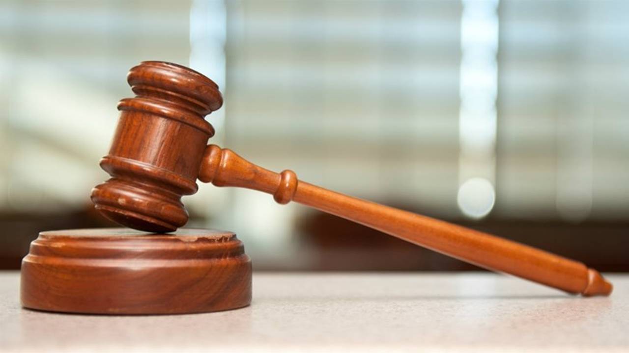 Tussenvonnis: immateriële schade betalen