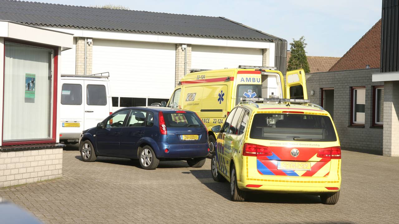 Kind gewond na val van schommel. (foto: Martien van Dam/SQ Vision)