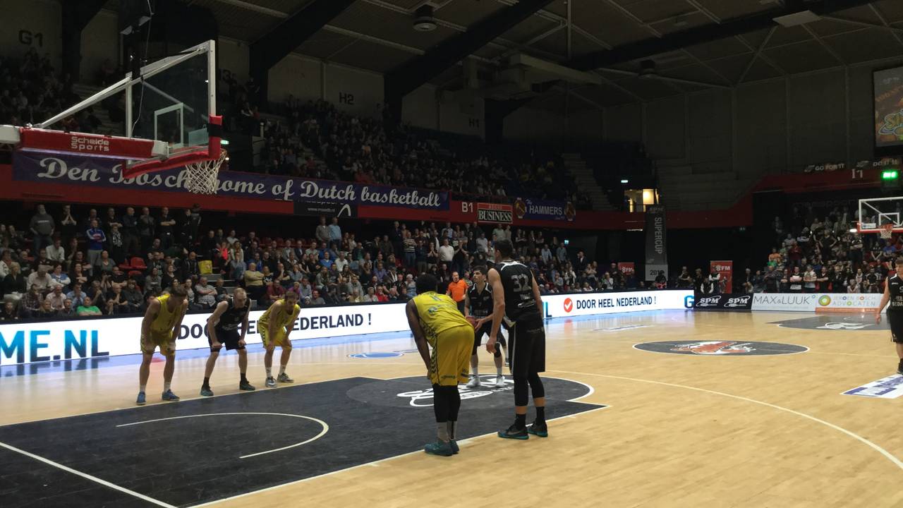 Zinderende thriller in Maaspoort (Foto: Jessica Ranselaar)