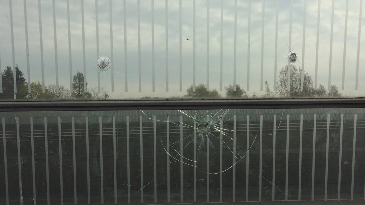 Gaten zijn niet veroorzaakt door kogels