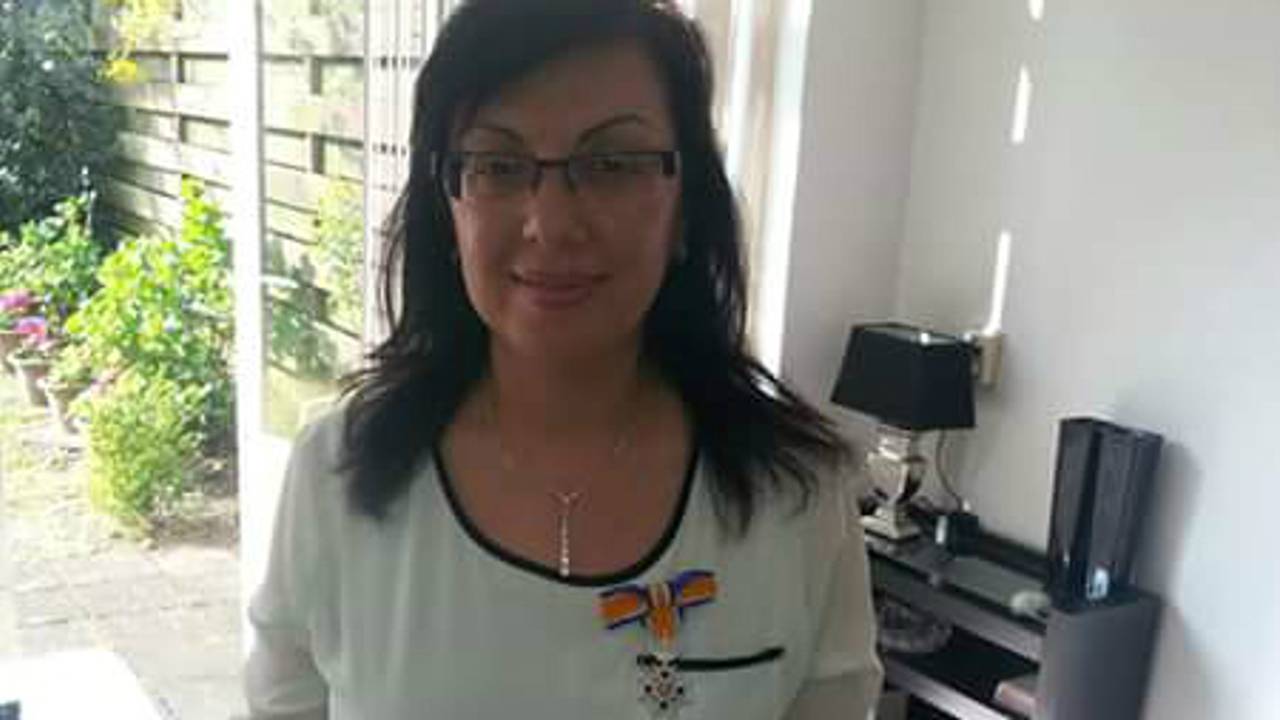 Luna Al-Kaisi poseert trots met haar lintje (eigen foto).