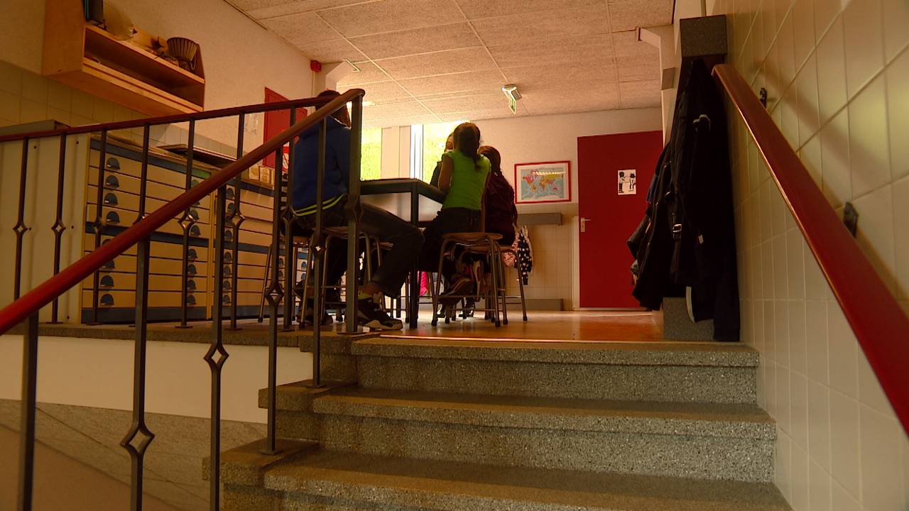 Zelfs in de gang wordt lesgegeven op de Wereldwijzer in Eindhoven