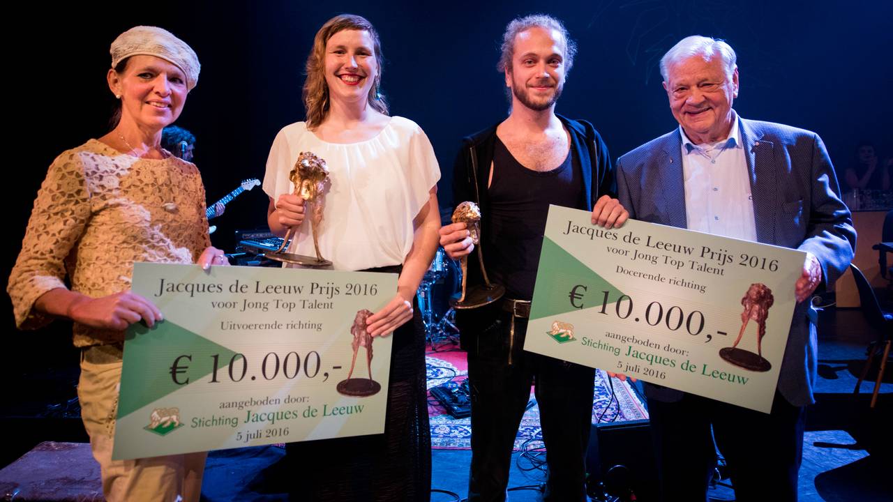 Blije gezichten na de uitreiking (foto: Eline de Jong/Ster-Water.com).