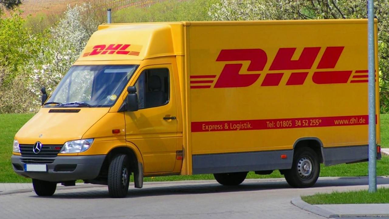 Een busje van DHL (archieffoto)
