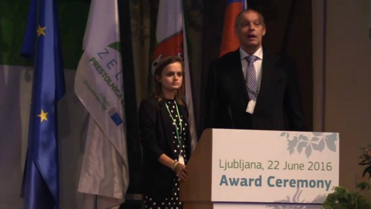 Den Bosch aan het woord tijdens de finale (foto: Twitter/@EU_GreenCapital).