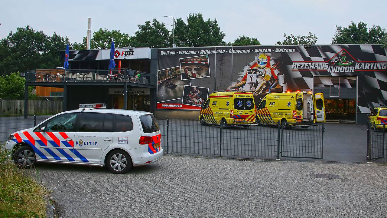 Man breekt ribben op kartbaan. (foto: Gabor Heeres/SQ Vision)