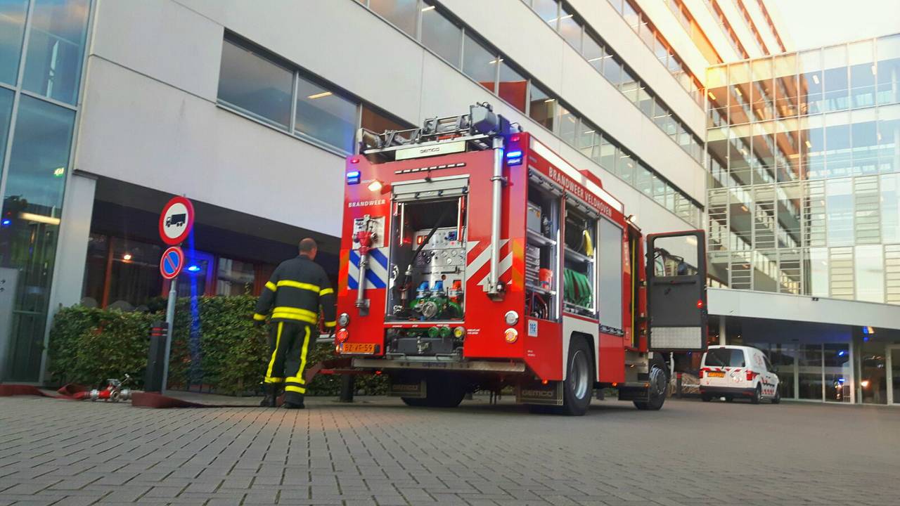 Brandweer ter plekke (foto: Rico Vogels / SQ Vision)