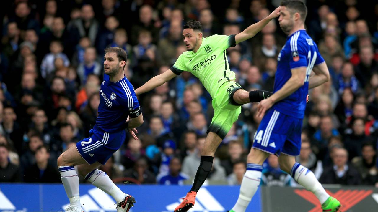 David Faupala (midden) verkast naar Breda (foto: VI Images).