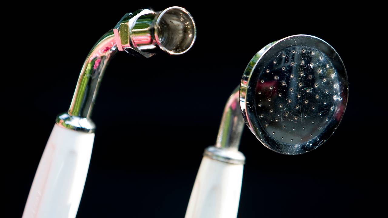 Douchekop in lift om Defensie-medewerkers 'out of the box' te laten denken (Foto: ANP) '