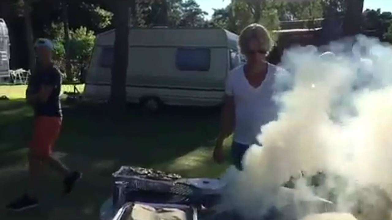 Zanger René Schuurmans werpt een rookgordijn op Soest