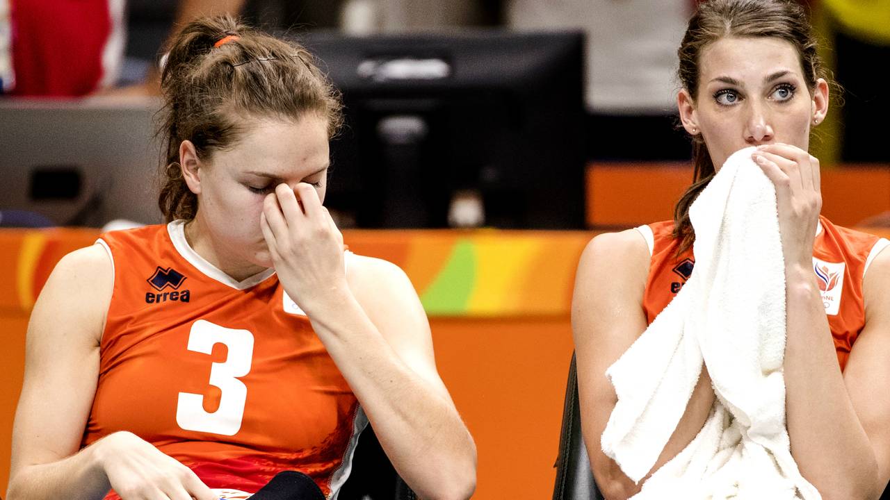 Yvon Beliën (links) is bijzonder teleurgesteld na het missen van het brons (foto: ANP)