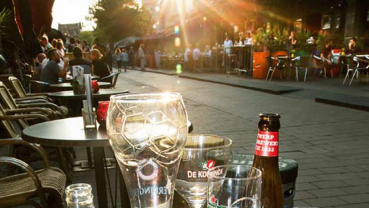 Univers testte alle Tilburgse kroegen waar studenten komen (foto: Univers)