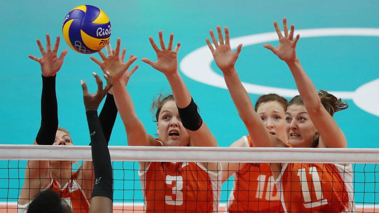 De Nederlandse volleybaldames tegen Italië (foto: ANP)