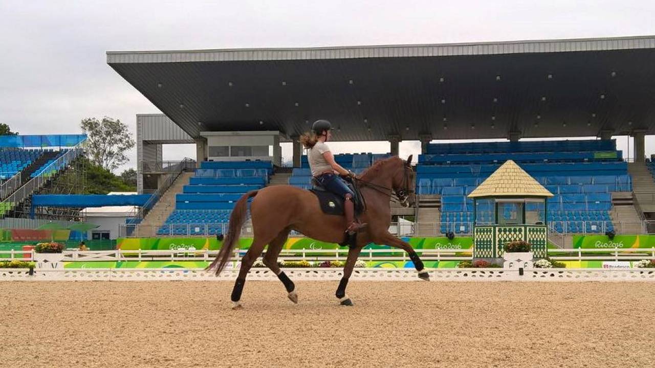 Sanne Voets op Demantur tijdens een training in Rio. (Foto: Facebook Sanne Voets)