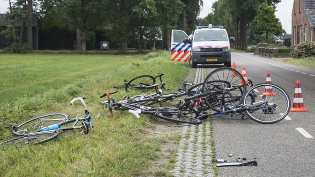 De bestuurder reed na het ongeluk door.