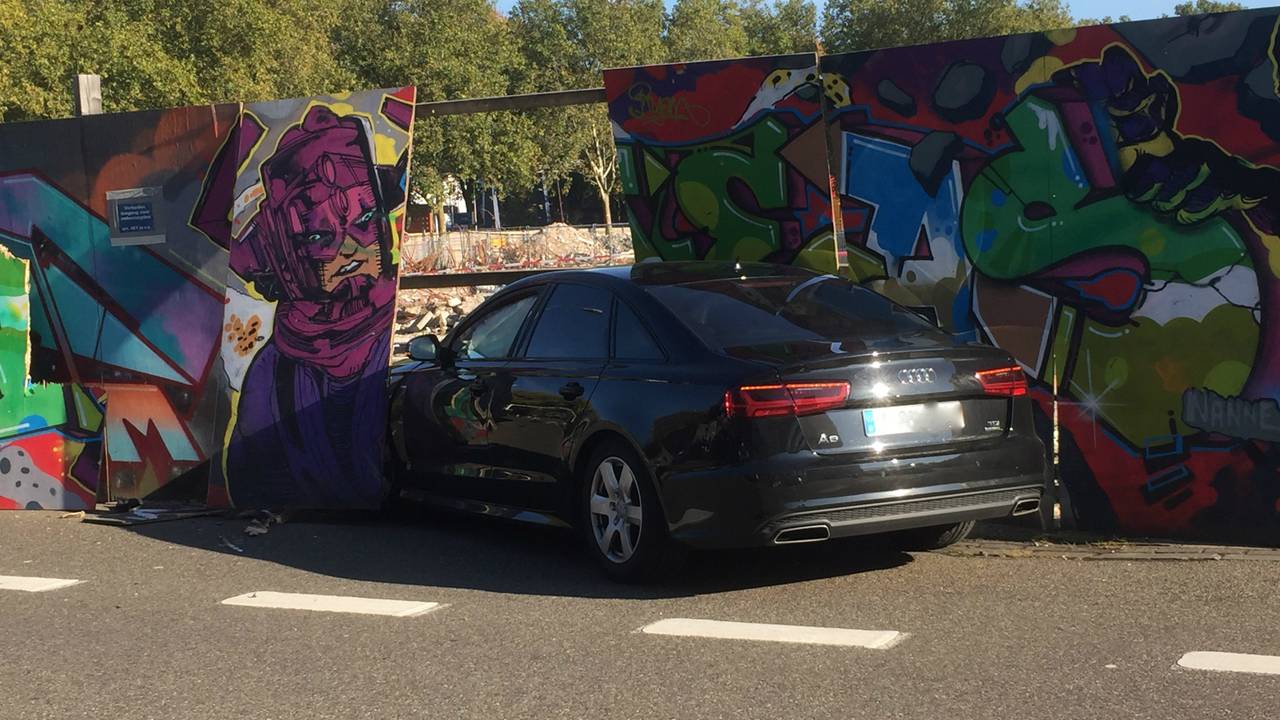 Botsing bij voormalig Jeroen Boschziekenhuis in Den Bosch. (Foto: Bart Meesters)