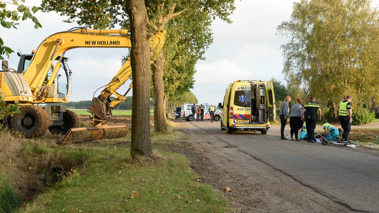 Wielrenner aangereden in Dorst. (foto: SQ Vision)