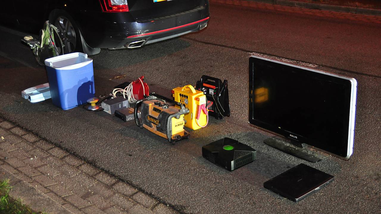 Duo breekt in bij Milieustraat. (foto: Marvin Doreleijers/FPMB)