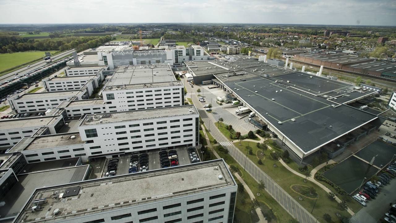 Het terrein van ASML. (archieffoto: ANP)