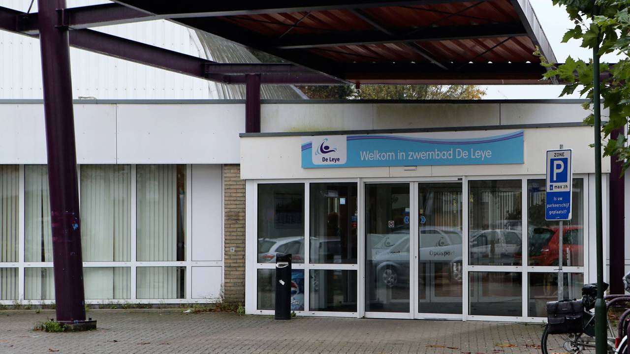 Zwembad De Leye (Foto: Hans van Hamersveld KIJKENKLIK MEDIA)