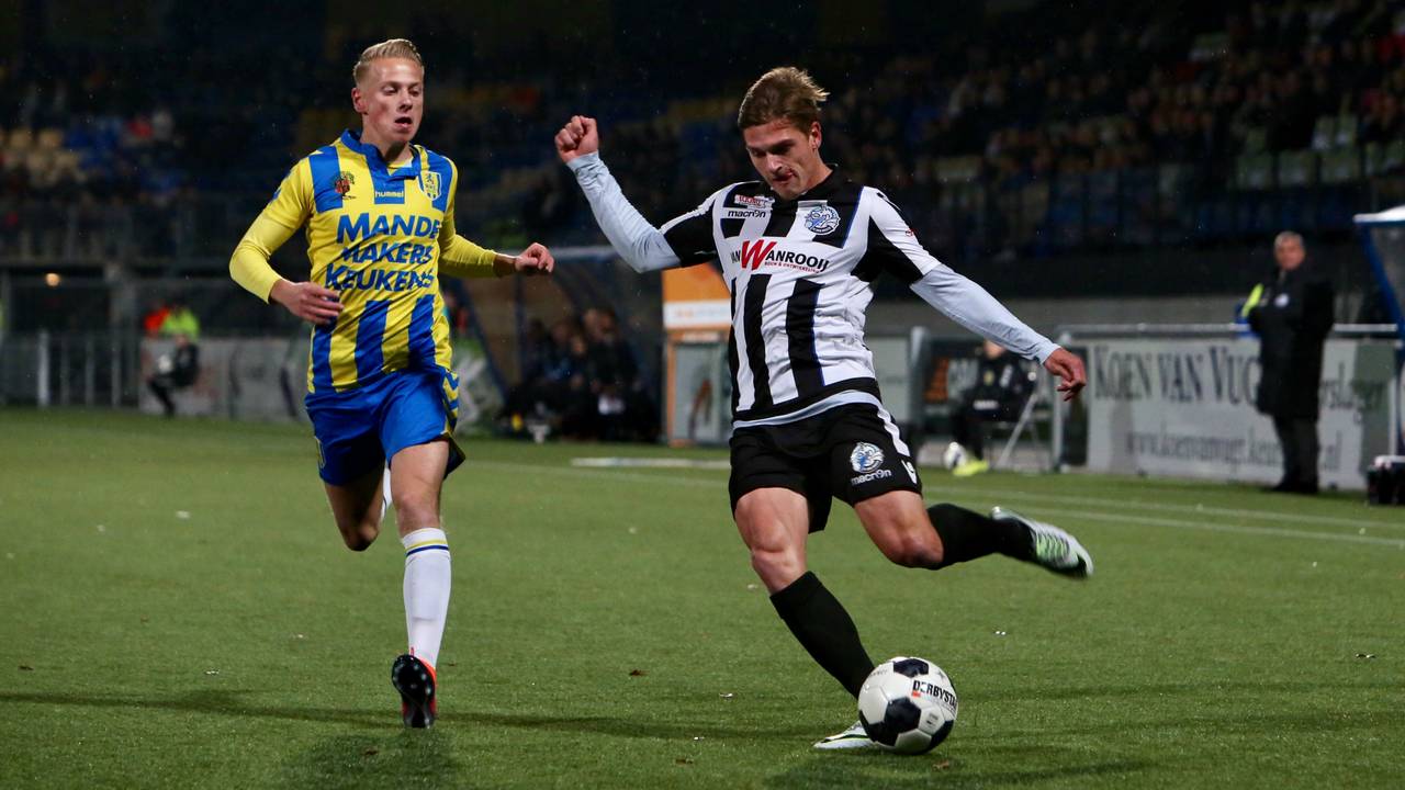Clash tussen RKC Waalwijk en FC Den Bosch. (Foto: Martijn de Bie)