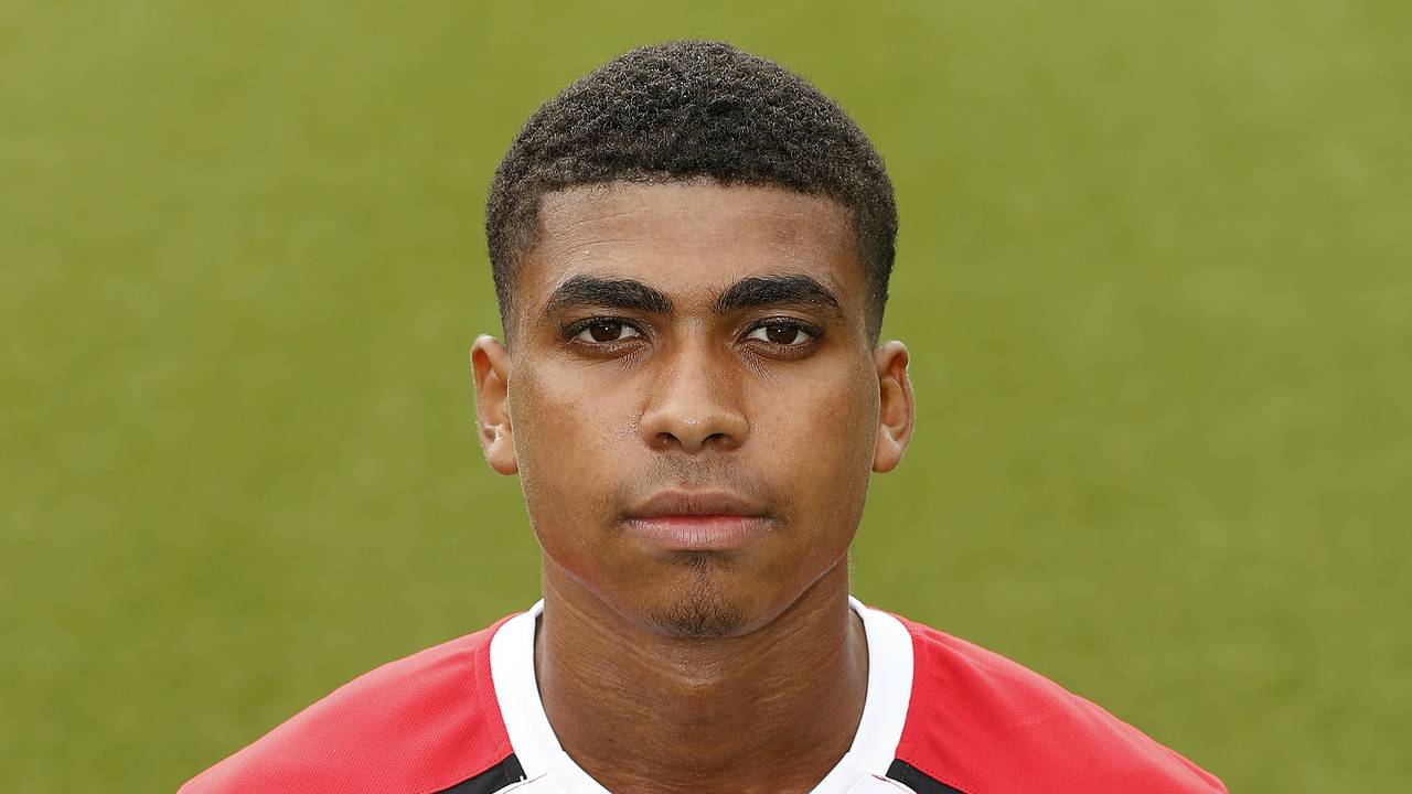 Laros Duarte van Jong PSV (Foto: VI Images)