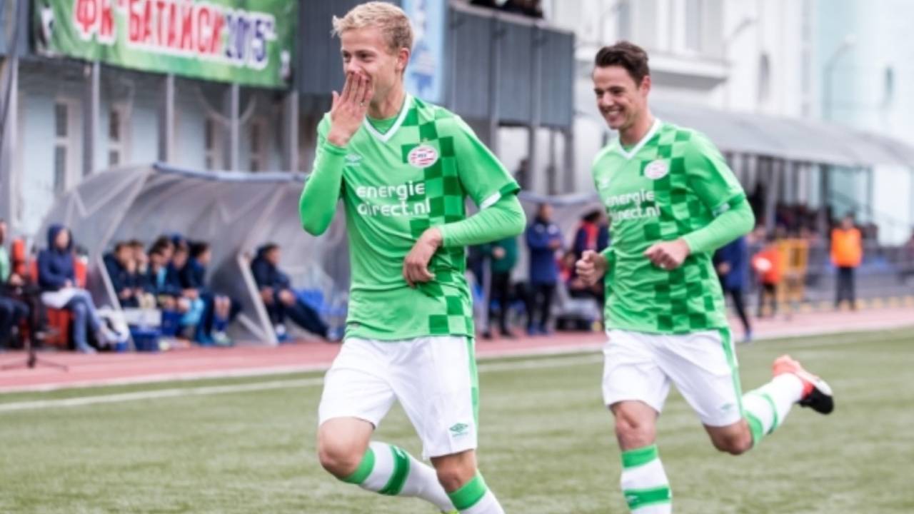 Gaat PSV onder 19 wél overwinteren op hoogste niveau?