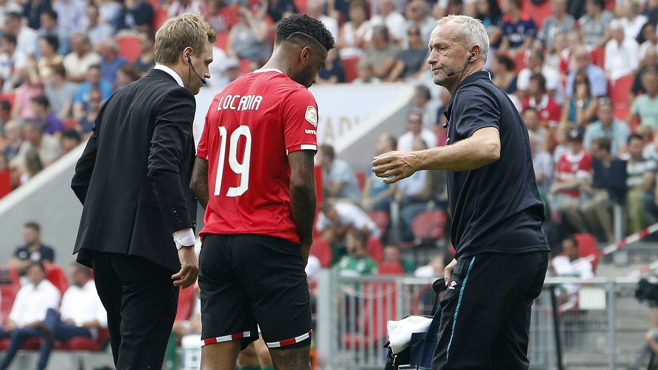 Locadia voelt pijn in zijn lies, sinds eind augustus staat hij aan de kant (foto: VI Images)