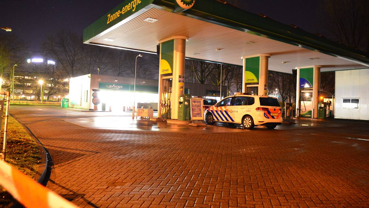 Hoeveel geld er is gestolen bij de BP in Breda is nog niet duidelijk. (Foto: Mainstay Media Breda)