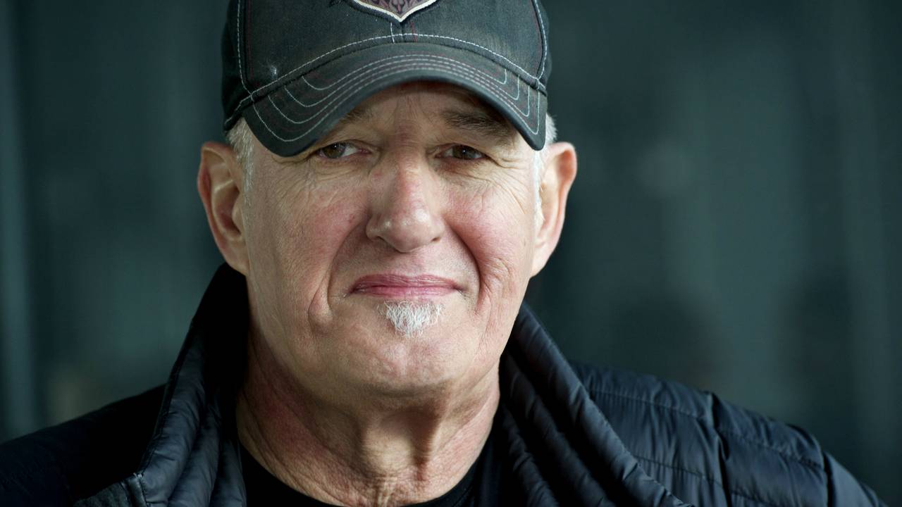 Jan Akkerman woensdag in het Muziekgebouw in Eindhoven. (Foto: ANP)