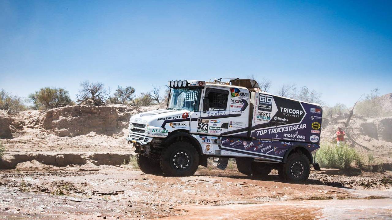 Vick Versteijnen in actie tijdens de Dakar Rally (foto: Toptrucksdakar)