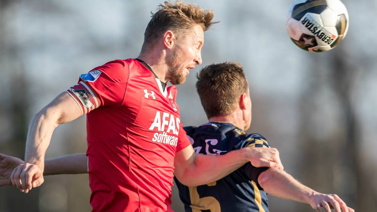 Ossenaar Rens van Eijden (28) speelde met Jong AZ tegen Kozakken Boys (foto: OrangePictures).