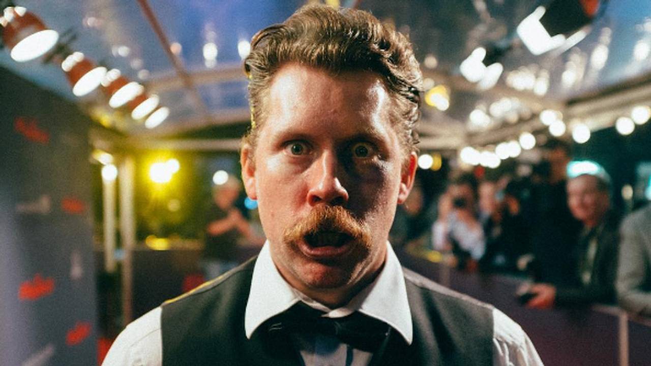 Tim Haars als Ron Goossens