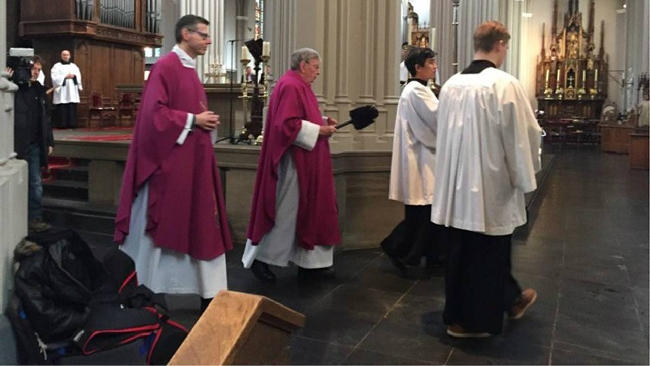 De kerk werd opnieuw ingewijd na de opname van de pornofilm