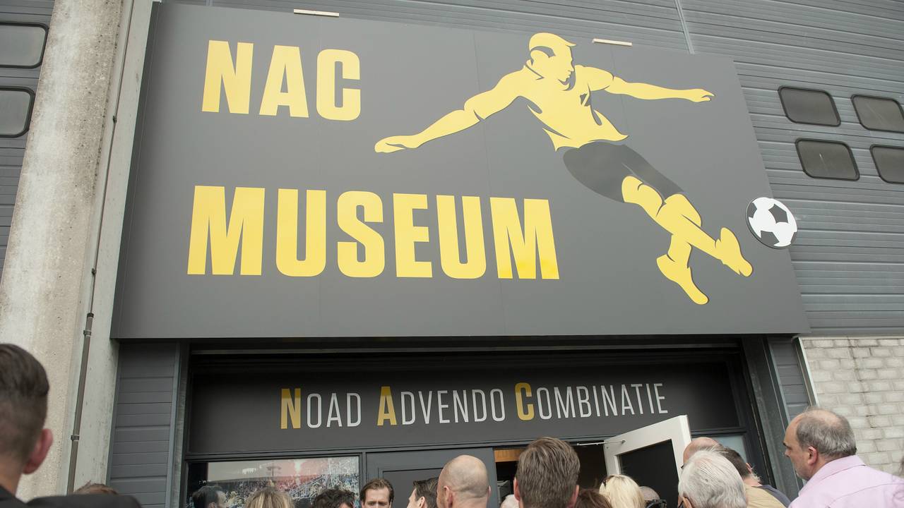 Het bestuur van het NAC Museum heeft interesse in het horloge (foto: OrangePictures).
