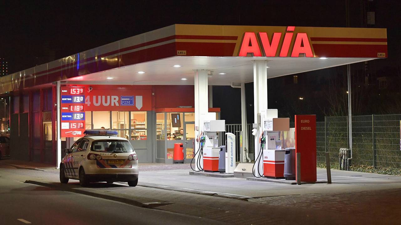 Gewapende overval op AVIA Tilburg. (foto: Jack Brekelmans/Persburo BMS)