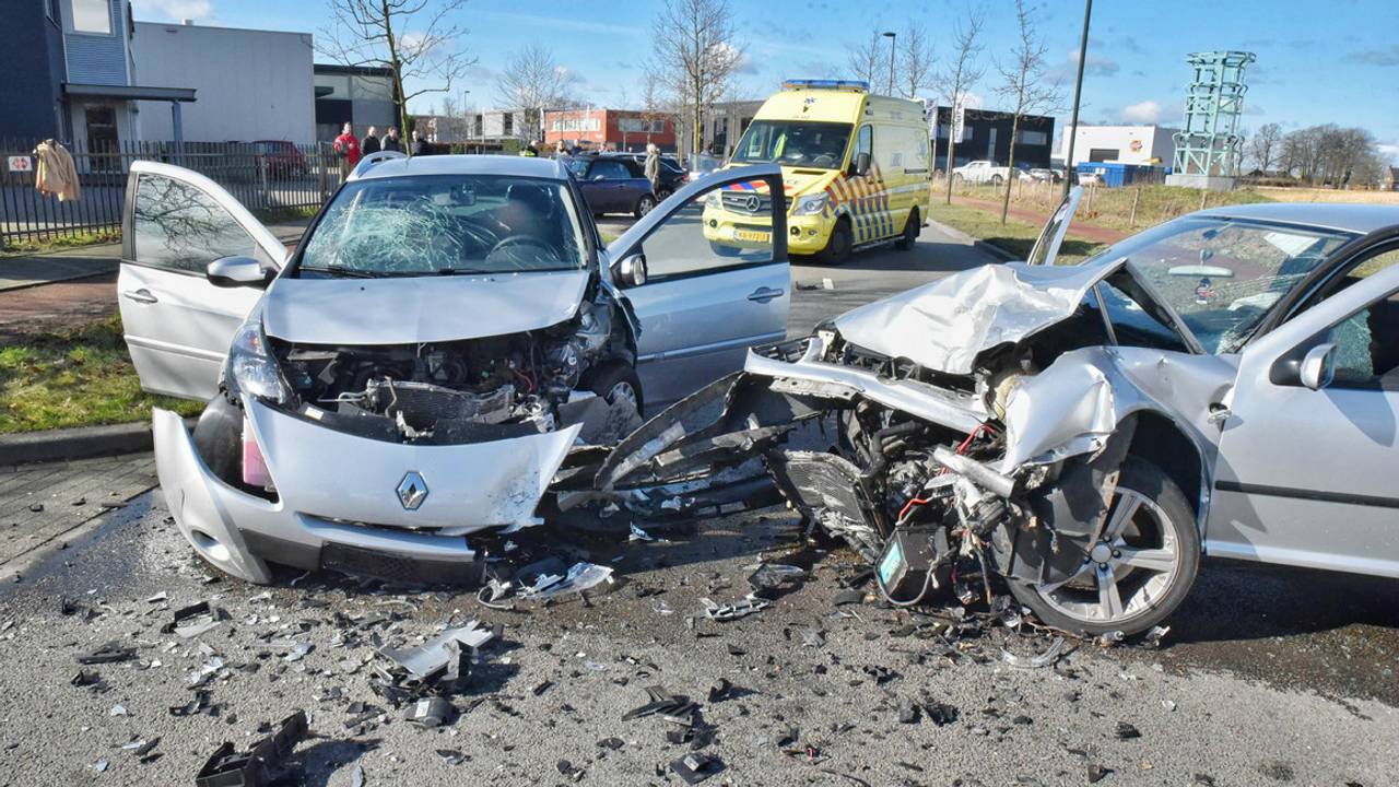 Een ravage op de Laarakkerweg. (Foto: Toby de Kort)