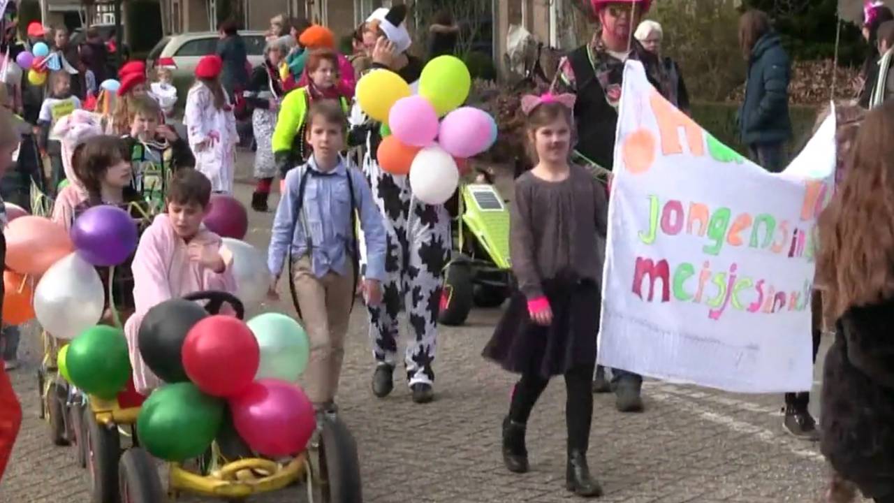 Kindercarnavalsoptocht in Haaren