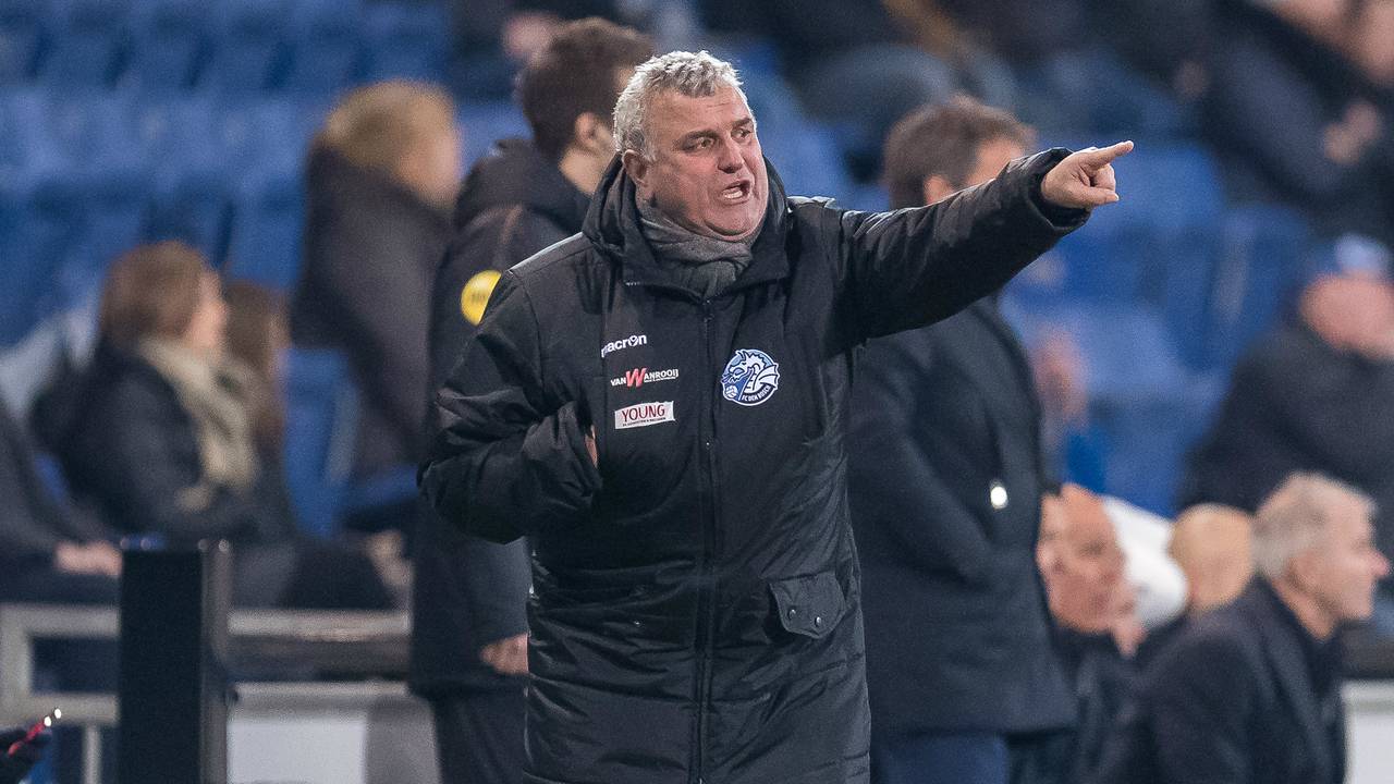 FC Den Bosch op zoek naar nieuwe trainer, Wiljan Vloet wordt manager