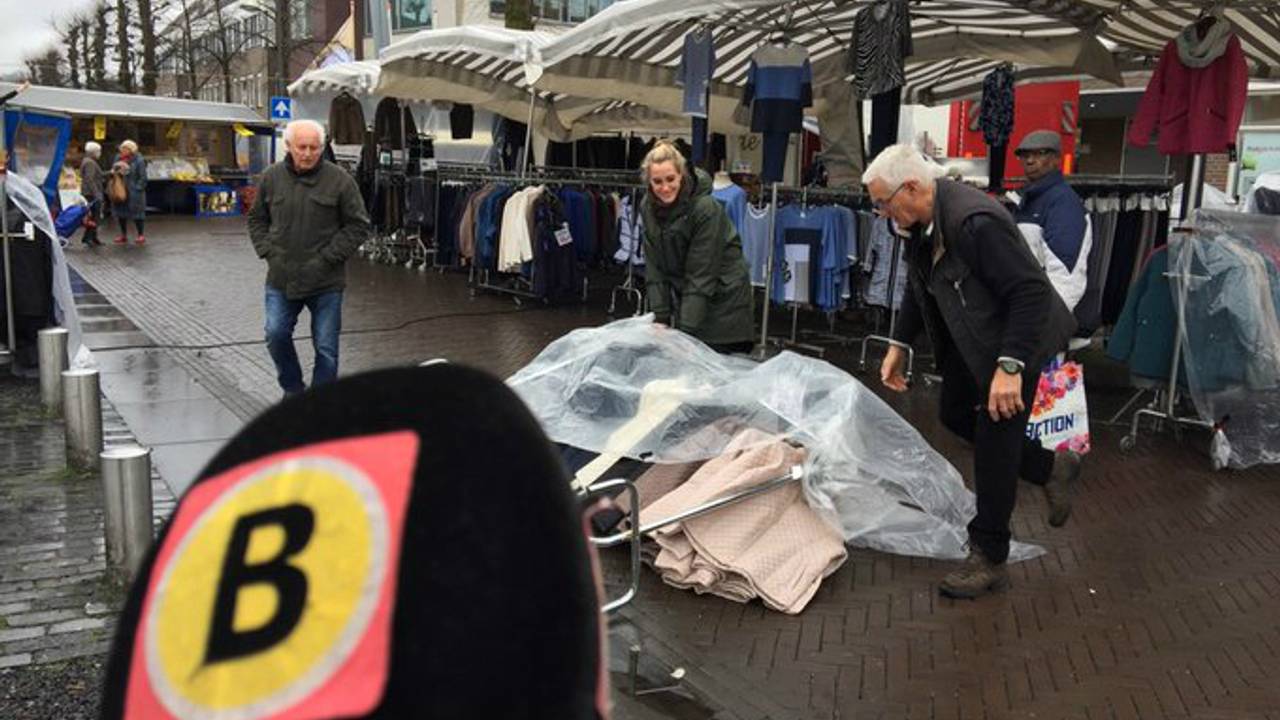 Verslaggever Rene van Hoof gaat de straat op en vraagt: 'Wie moet er in de coalitie?'