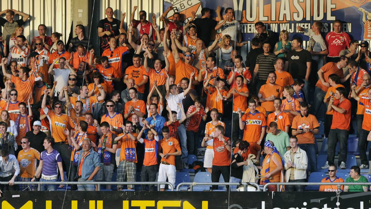 Fans van RBC Roosendaal (foto: VI Images)