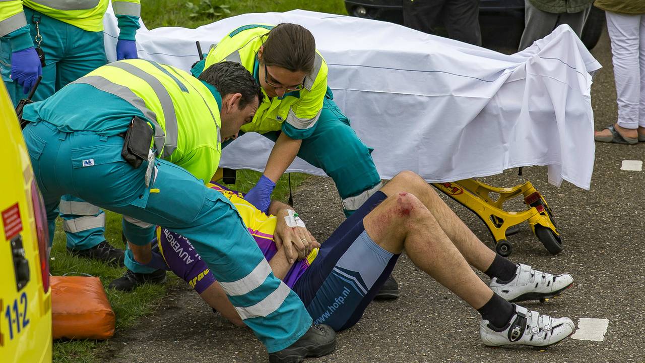 Welke automobilist was betrokken bij de ruzie met de wielrenner? (foto: Marcel van Dorst)
