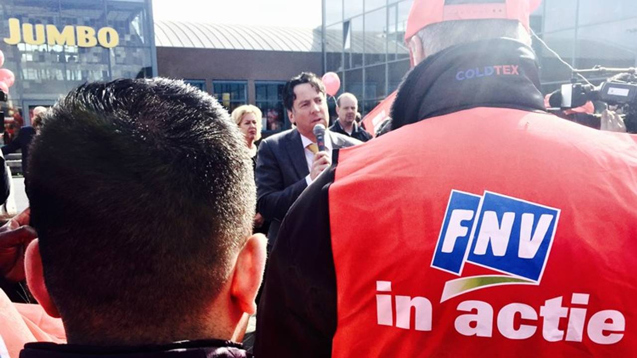 Protest voor de deur van het hoofdkantoor in Veghel (archieffoto: Raoul Cartens)