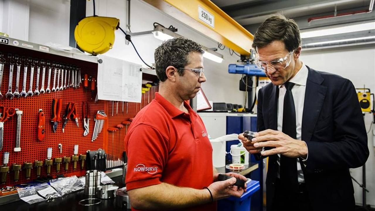 Flowserve Roosendaal had vorig jaar als voorbeeldbedrijf nog de premier op bezoek.